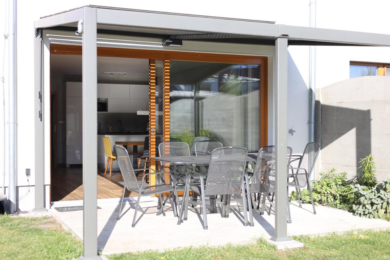 Veritas House Mikulov Exterior photo